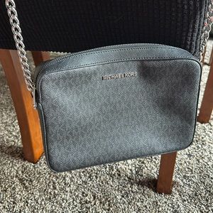 Michael Kors cross body